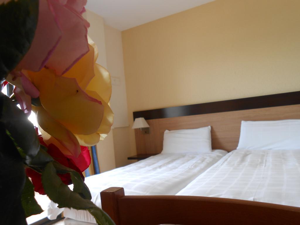 Hotel Marbella Rosas